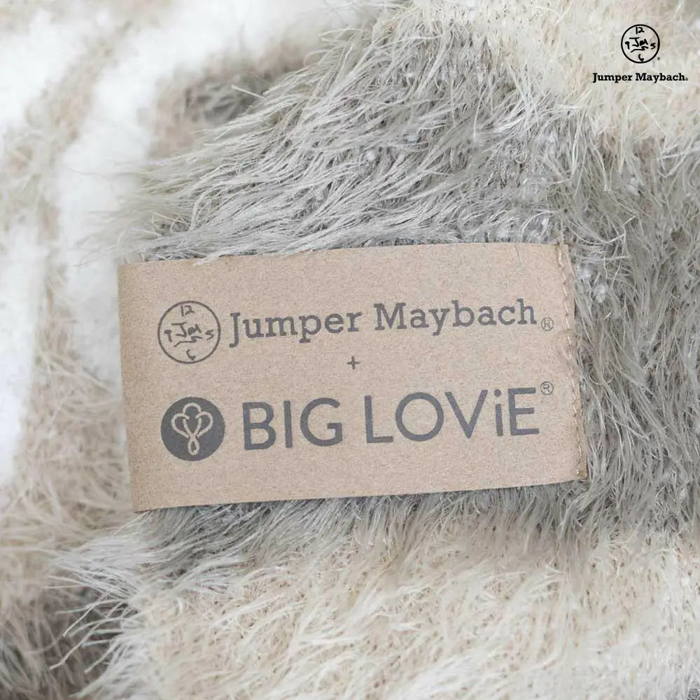 Big LOViE DREAM Jumper Maybach Pluto big blanket with vibrant, plush fabric and detailed design for cozy comfort.