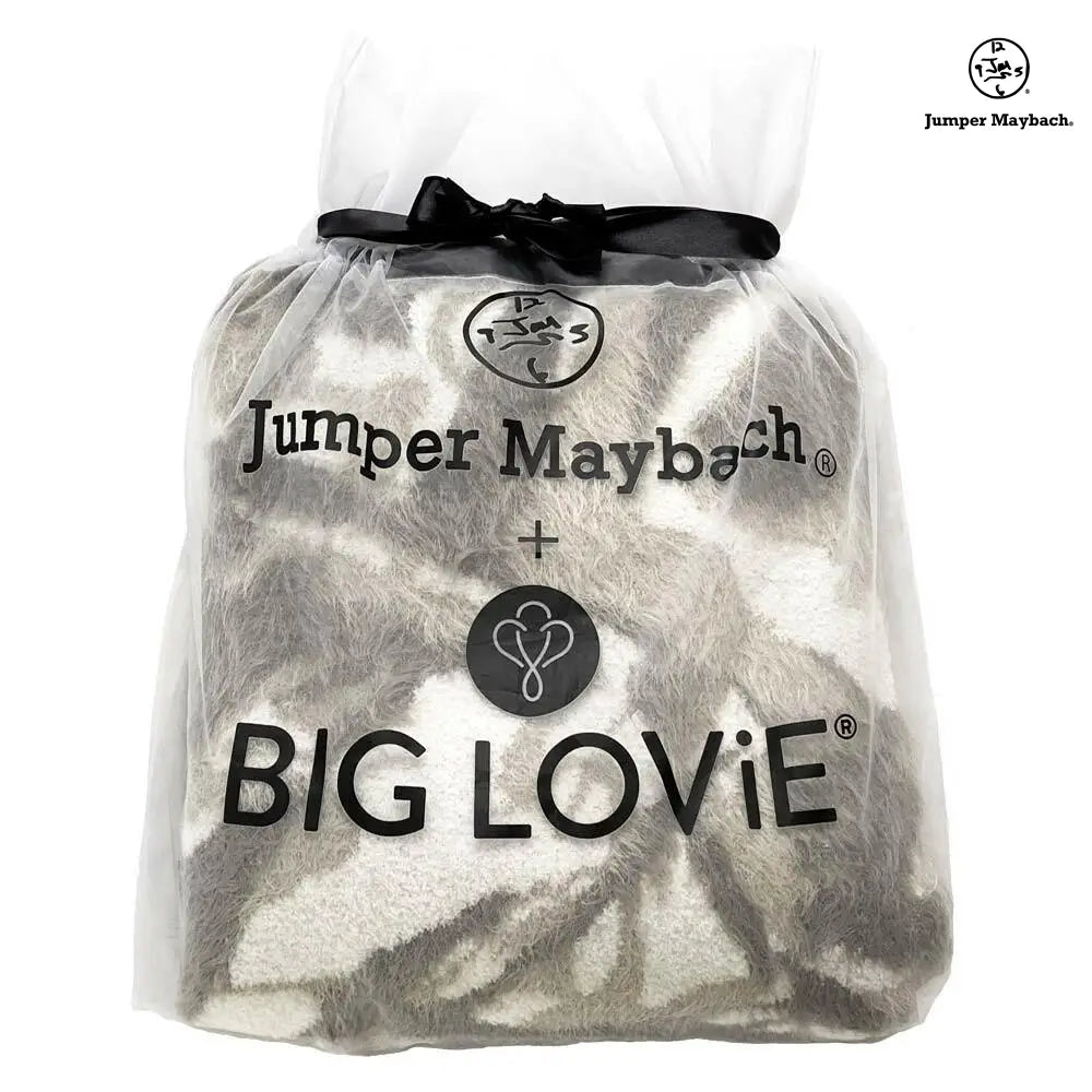 Big LOViE DREAM Jumper Maybach Pluto big blanket shown in a pouch, featuring a plush, cozy design with vibrant colors and detailed pattern.
